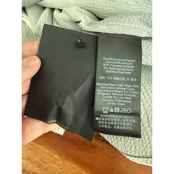 NWT Donna Karan Hammered Satin Top in Silver Size XS - Picture 8 of 9